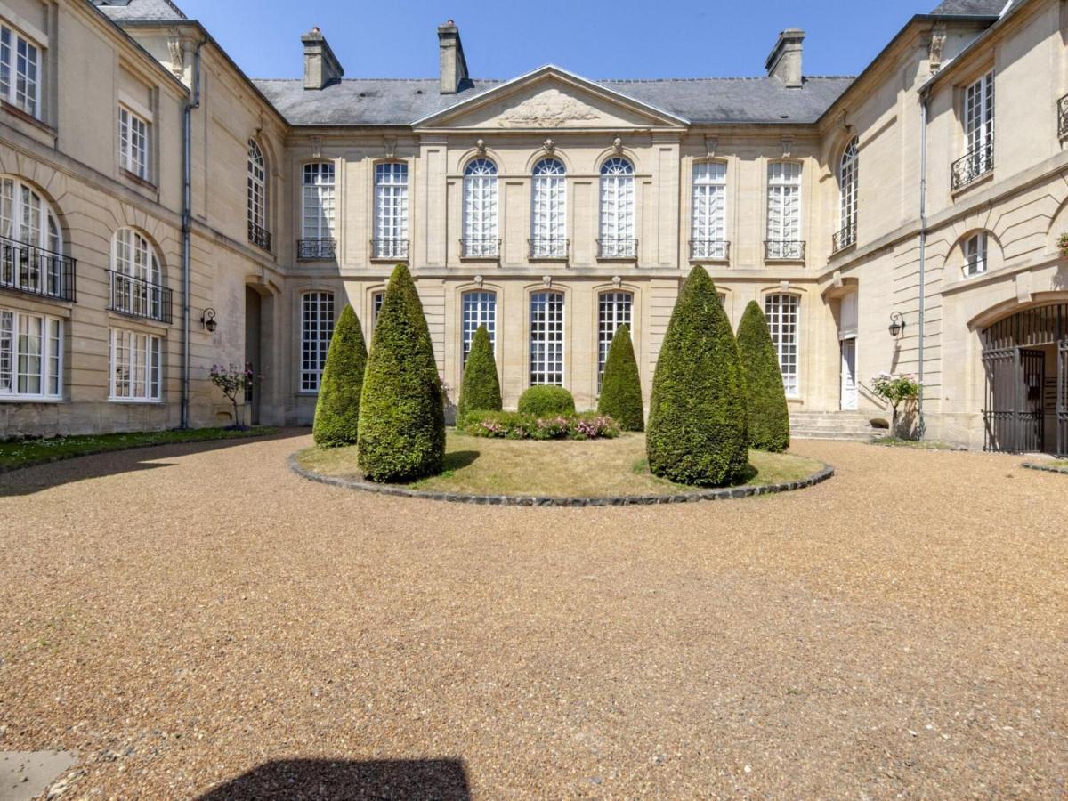 Heritage Apartment in Bayeux near Museum of Art Extérieur photo