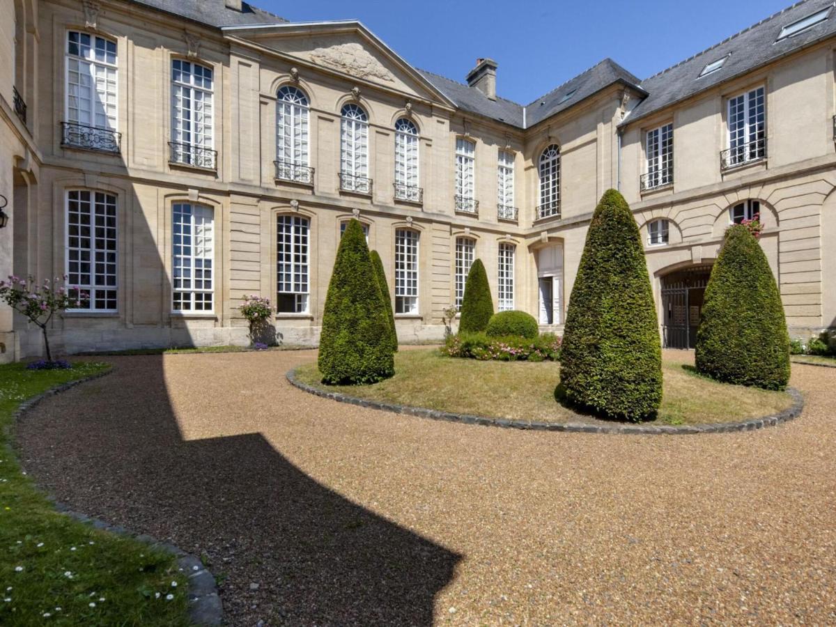 Heritage Apartment in Bayeux near Museum of Art Extérieur photo